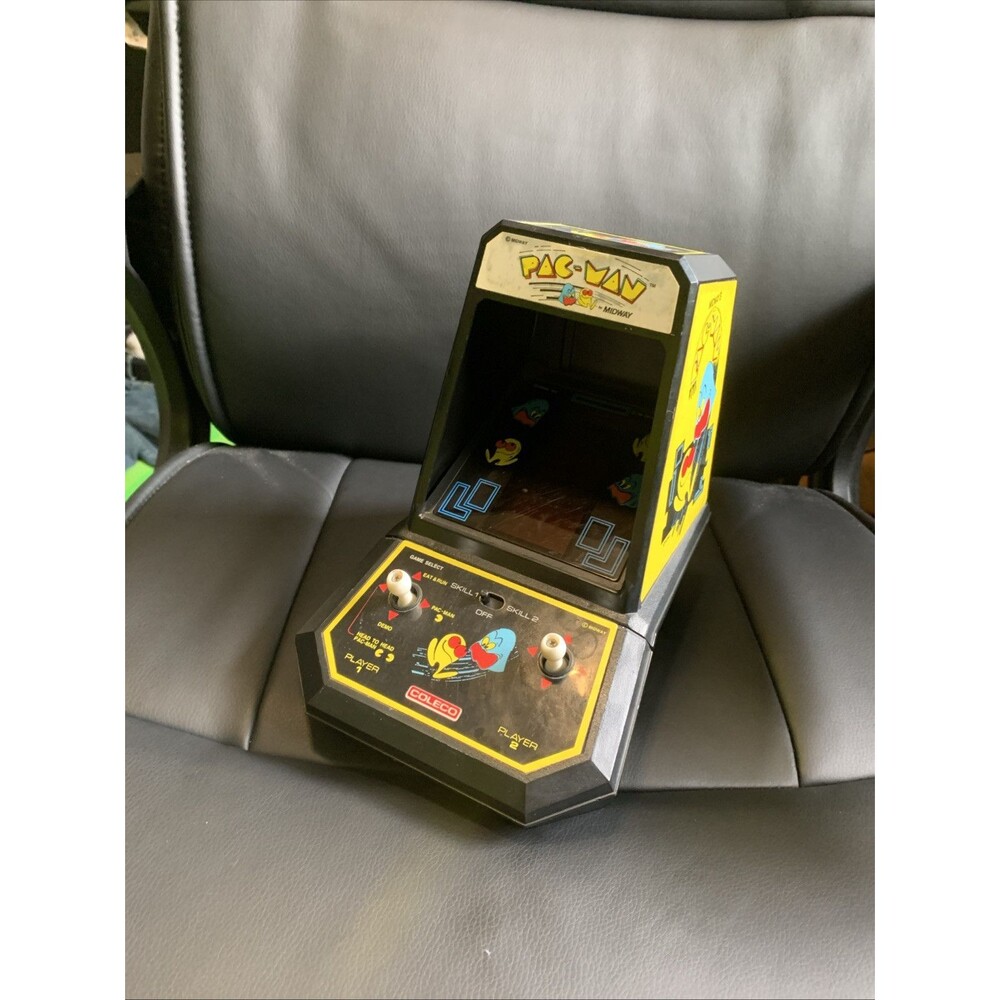 Vintage PAC Man Mini Arcade Cabinet Desk Top Arcade classic video game player